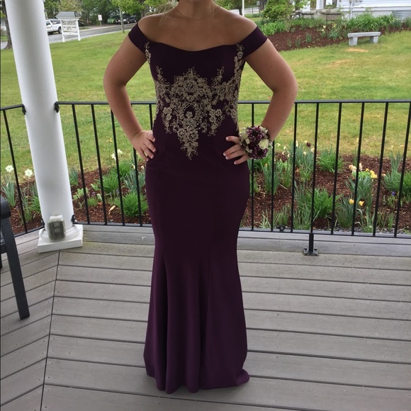 Clarisse Dresses & Skirts - Beautiful prom dress!